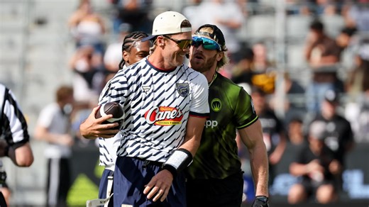 Logan Paul issues backhanded apology to Tom Brady after spat between pair