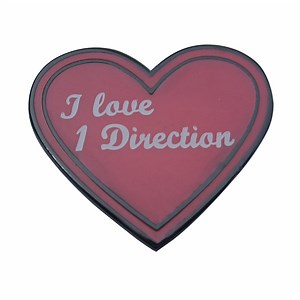 [Hot Item] Heart-Shaped Metal Badge Pin