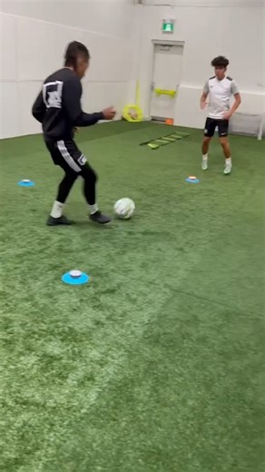 Warm up with some quick touches and reaction training! | BlazePod