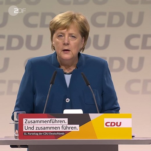 "Es war mir eine große Freude, es war mir eine Ehre. Herzlichen Dank!" Auf die Abschiedsrede von Angela Merkel als Parteivorsitzende folgt zehnminütiger Applaus. | ZDF heute