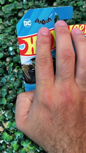 Batman: Arkham Asylum Batmobile no Garage Lab