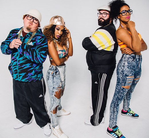 How to throw a 1990s themed party