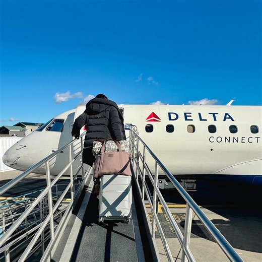 Sorin King | Late winter, PNW flying is hard to beat! ——— Route: RDM - SEA Flight no.: DL3735 A/C Type: E-175LR A/C REG: #N308SY Photo date:... | Instagram
