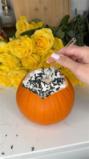HALLOWEEN hack you NEED 🎃🕸️#hack #halloween #tips #diy #lifehacks