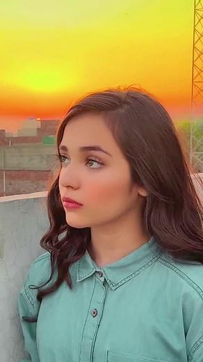 Sunset Portraits: Outdoor Fashion Inspiration