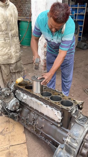 Amazing six cylinder diesel engine cylinder liner fitting process #mechanic #skills #shorts #viral