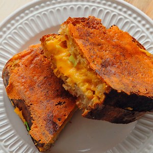 This gourmet grilled cheese sandwich recipe is so easy to make at home! 🧀🎉They’re perfect for cold days, and even better with a side of soup. Finish your grilled cheese with a crispy, cheesy outer crust. Trust me, it's delicious! ✨️ Favorite Grilled Cheese Sandwich recipe on the blog. https://cookieandkate.com/favorite-grilled-cheese-sandwich-recipe/ | Cookie and Kate