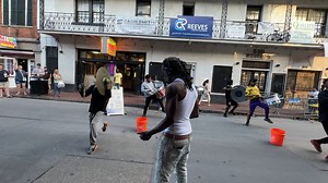 Street performers in USA | Apna America