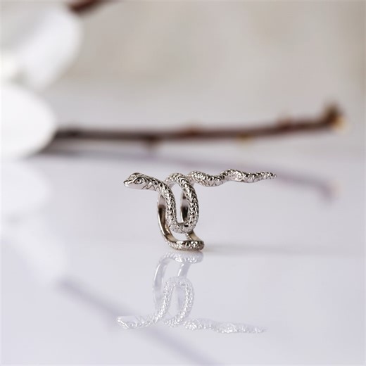 Snake Ear Cuff, Snake Conch Ear Cuff, Snake Huggie Ear Cuff, Sterling Silver Ear Cuff No Piercing, Serpent Ear Cuff, Snake Climber Earrings - Etsy