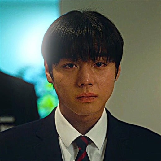 Then Everyone One Is Crying Then This Happened" Weak Hero Class #weakheroclass1 #shorts