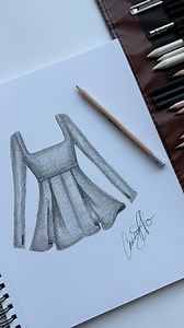 DO NOT WATCH IF YOU HAVE TO ASK ME THE QUESTION Ok now since I am in a safe space with my fellow romper types, I’m so excited to share with you the @popflex_active Go with the Flow Romper! Guys it’s so comfy and so snatchy. I love it so much. I am 5’5” wearing xs because I wanted shorter and snatchier but I’m normally a small. So size down if that’s your vibe. HOPE U LOVE IT TOO ❤️Cassey | Blogilates