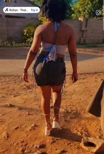 Beauty smiley😁 (@shott2002)’s videos with original sound - Beauty smiley😁