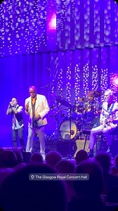 Carol Smillie on Instagram: "Thanks @roachfordmusic for an amazing opening night of the tour with @officialmatm you sounded fantastic ❤️#livingyears #cuddlytoy #genesis"