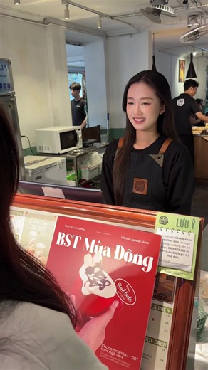 Ổ Cú on Instagram: "Uhm... #ocuvn #vtcmedia #quynhphuong #BaoAnh #batmanh"