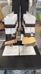 Perfekt für den Herbst: Unsere Thermo-Strumpfhosen! 🧦 Erhältlich in 80 DEN Optik für extra Wärme und in 20 DEN Optik für einen zarten Look. Beide Versionen bieten Dir kuscheligen Komfort und stilvolle Looks für die kalte Saison. 🍁✨ 🔎 https://bit.ly/3ZlJtMg | Takko Fashion
