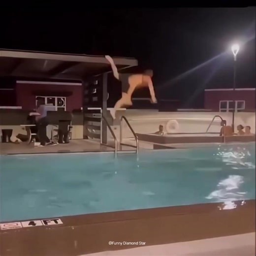 Funny Jump & Swim😂😅|Funny Swimming 😂😂|Funny Moment 🤣😁