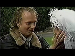 GH: Luke: Laura falls in love with a house (November 1993)