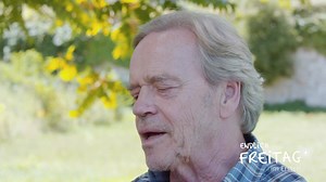 Bruno Wader ist vermeintlich der große Widersacher des Familienweingutes, das er eines Tages verlassen musste. Aber ist das wirklich so? Mehr verrät Euch Jürgen Heinrich in folgendem Clip: #das #erste #weingutwader #ard #wein #sommersonne #endlichfreitagimersten | Endlich Freitag im Ersten