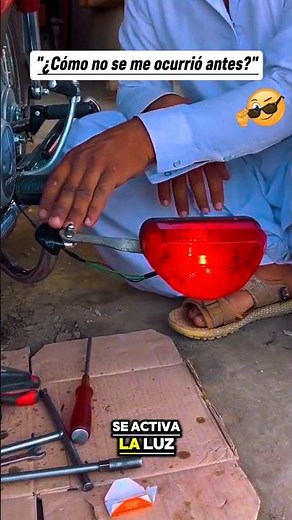 ​¿Luz de freno con una HOJA DE AFEITAR?