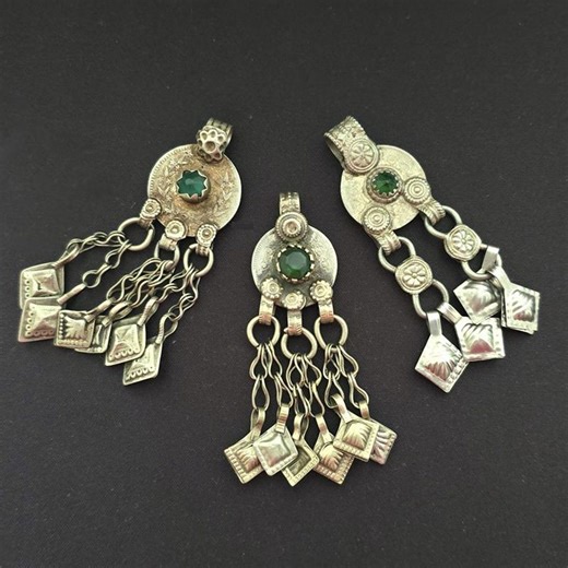 Vintage Kuchi Coin Pendants: Set of 3 Tribal Amulets With Green Glass Beads - Etsy