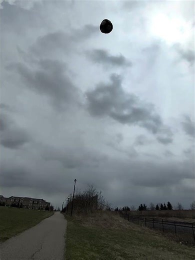 Toe Stall to Triple Gesture (Clipper) | POV Hacky Sack | Footbag