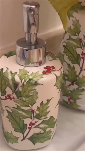 Thousands of Tips on Instagram: "Decoupage technique #diy #decoupage #diyinspiration #craft #tutorial"