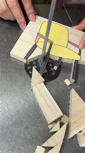 "原创视频 "木工DIY "解压视频 "切割木板画 #原创视频 #木工DIY #解压视频 #切割木板画 #木工 #独特创意 #手工艺 #DIY项目 #艺术创作 #工艺品 #放松身心 #家庭手作