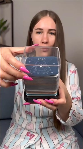 How This Notepad Reveals a Hidden Sculpture Over Time 🗓️🗿.