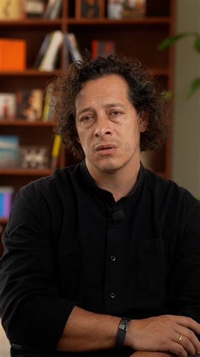 World Press Photo on Instagram: "“Most of these migrants are thinking about migrating to the United States to build a new life, but they also know they will never again see what they left behind. I feel it takes immense courage to decide to leave everything behind and migrate in search of a dream, of something better.” – @historiassencillas ‘Paths of Desperate Hope’ documents the perilous journeys of migrants traversing the Darién Gap, a 100-kilometer long stretch of dense jungle connecting Colo