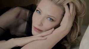 1.4M views · 11K reactions | Experience Sì, Giorgio Armani’s sophisticated and modern fragrance. | Armani beauty | Facebook