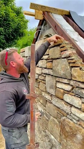 Precision Stone Wall Construction Building a Traditional Masonry Masterpiece