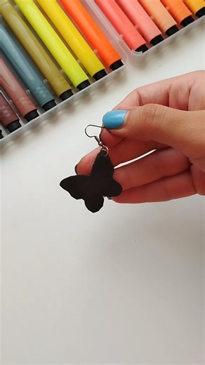 Diy butterfly earrings 😄🤩 #music #art #artandcraft #artdrawing