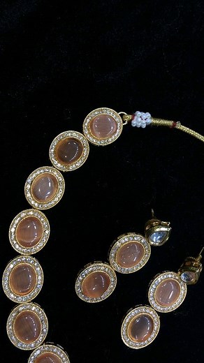 15 reactions | Order on WhatsApp +919023797547 worldwide shipping available . . . #support #supportlocal #indian #shopping #trusted #smallbusinessowner #jewels #jewellery #kundanjewellery #partywear #national #international #worldwideshipping #wholesale #retailer #bulk #trendingnow #recent4recent #festivalfashion #navratri #oxidisedjewellery #canada #australia #belgium #malaysia #trending #reels #instagram #instadaily | Punjabi Wedding Chura Kalira | Facebook