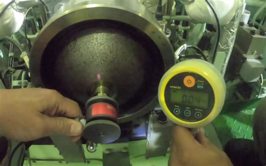 船舶主机蓄能器检查 - ME Accumulator Check nitrogen pressure