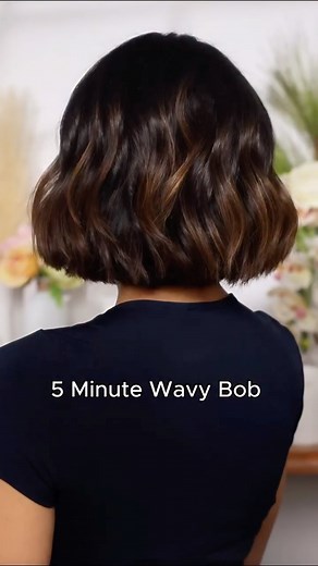 Glam Girl Gabi on Instagram: "5 Minute Wavy Bob ✨ The secret to doing this in 5 minutes (or less)? Don’t touch the hair underneath. Because the curling iron is large, it creates a soft wave instead of a curl so when it sits over straight hair, it still looks natural. #bobhaircut #wavybob #wavybobhair #wavybobs #hairstylist les"