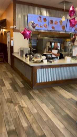 🎉 ¡Hoy celebramos el cumpleaños especial de uno de nuestros empleados en Caribbean Station! 🎂🎈 Ven a nuestra ubicación en 160 W Broadway, Paterson, NJ, y únete a nosotros para festejar con auténticos sabores dominicanos. ¡Hagamos de este día algo inolvidable juntos! 👉🇩🇴✨ #comidadominicana #cumpleañosespecial #patersonnj #celebración #sabordominicano #cocinadominicana #comidacaribeña #birthdaybash #fiestacumpleaños #deliciasdominicanas #foodie #foodlover #delicious #yummy #comidafresca #hec