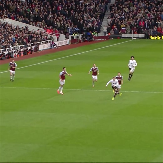 Watch Wayne Rooney's Top 20 United goals on the Man United app  | Manchester United | Facebook