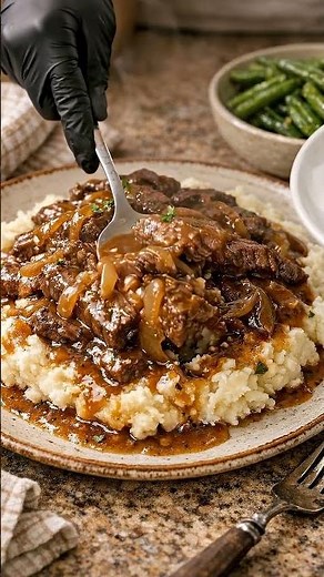 Savory Beef Tips with Mashed Potatoes – Comfort in Every Bite! #easydinner #food #easyrecipe