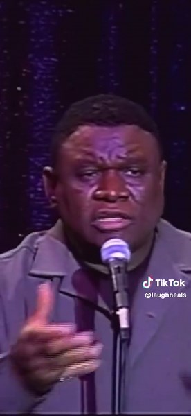 Jorge Wallace's Classic Stand-Up Comedy Performance