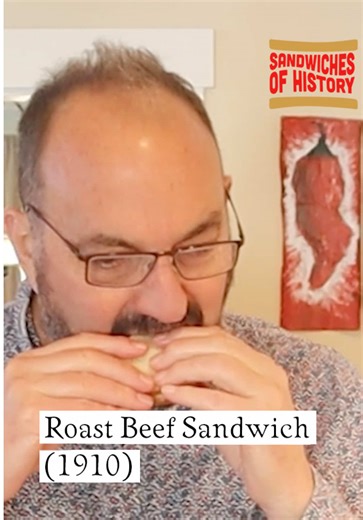Roast Beef Sandwich (1910) on Sandwiches of History⁣ A lot of folks wonder why so many older recipes call for ingredients like roast beef to be chopped instead of using slices. More often than not, the chopped up meat is mixed with other things which makes me think they were just trying to maximize the amount of meals they could get from it. Well, this Roast Beef Sandwich recipe from 1910’s Recipes From The Old Country and The New kinda doesn’t really fall in line with that. So let’s go with “ba