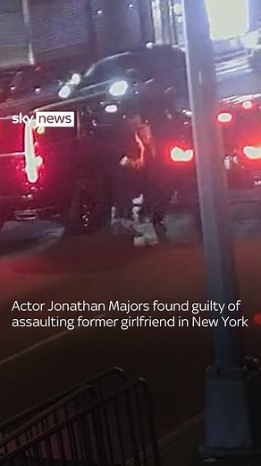 Marvel actor Jonathan Majors has been found guilty of assaulting and harassing his ex-girlfriend. Majors was convicted on two counts but acquitted of a different assault charge and of aggravated harassment #Marvel #Actor #NewYork | Sky News