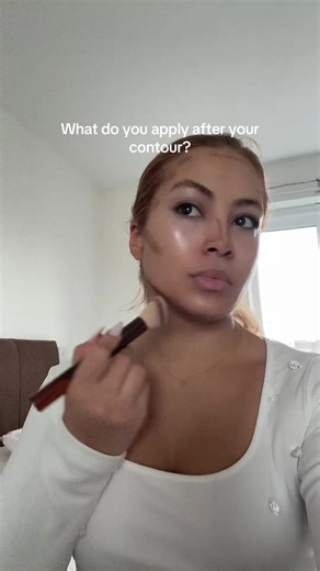 Concealer Application Tips After Contouring