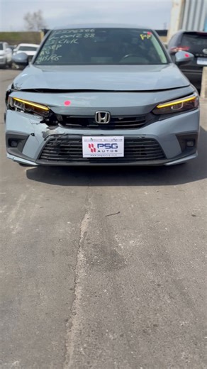 2023 Honda civic touring 135k cedis including shipping to GhanaVehicle Highlights: • 1.5T Engine • 64k miles • Automatic Transmission  ￼ • Apple CarPlay and android auto  • keyless start and entry • collision mitigation system • sunroof  • leather interior  • Wireless charging • Comes with set of alloy rimsP.S All cars we post run and drive