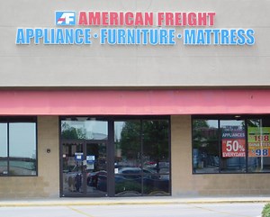 Comings & Goings: Sears Outlet, American Freight join forces