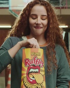 Conheça a nova Ruffles® Crocrrrunch, tão Crocrrrunch quanto o nome. | Ruffles