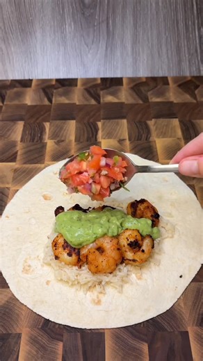 Cooking with Kahnke | Shrimp burrito with avocado cilantro lime crema 🥑🥑🥑 For the sauce I used 2 small avocados, 1 jalapeño, 1 cup of cilantro, 2 tbsp minced... | Instagram