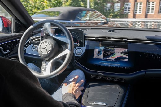 Mercedes pauses Level 3 driving assistance – for now - electrive.com