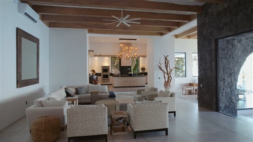 Living Room / Kitchen