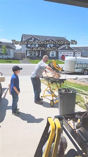 Kellie Character-Driven Motherhood on Instagram: "There's a version of parenting that focuses on control: Do what I say. Behave how I want. Follow my rules. It works... when they're little. When you're bigger and stronger. When they still think you know everything. But it creates dependence. Kids who obey because they have to, not because they understand why. Kids who need you to make every decision because they've never learned to think for themselves. Then there's a different approach—one that