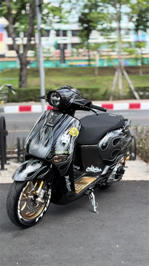 Black Flames Giorno: All-Black Honda Giorno Concepts